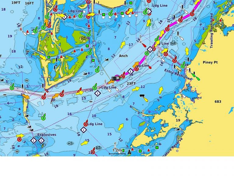 Garmin Navionics Vision+ Canada West & Alaska - Lakes, Rivers and ...